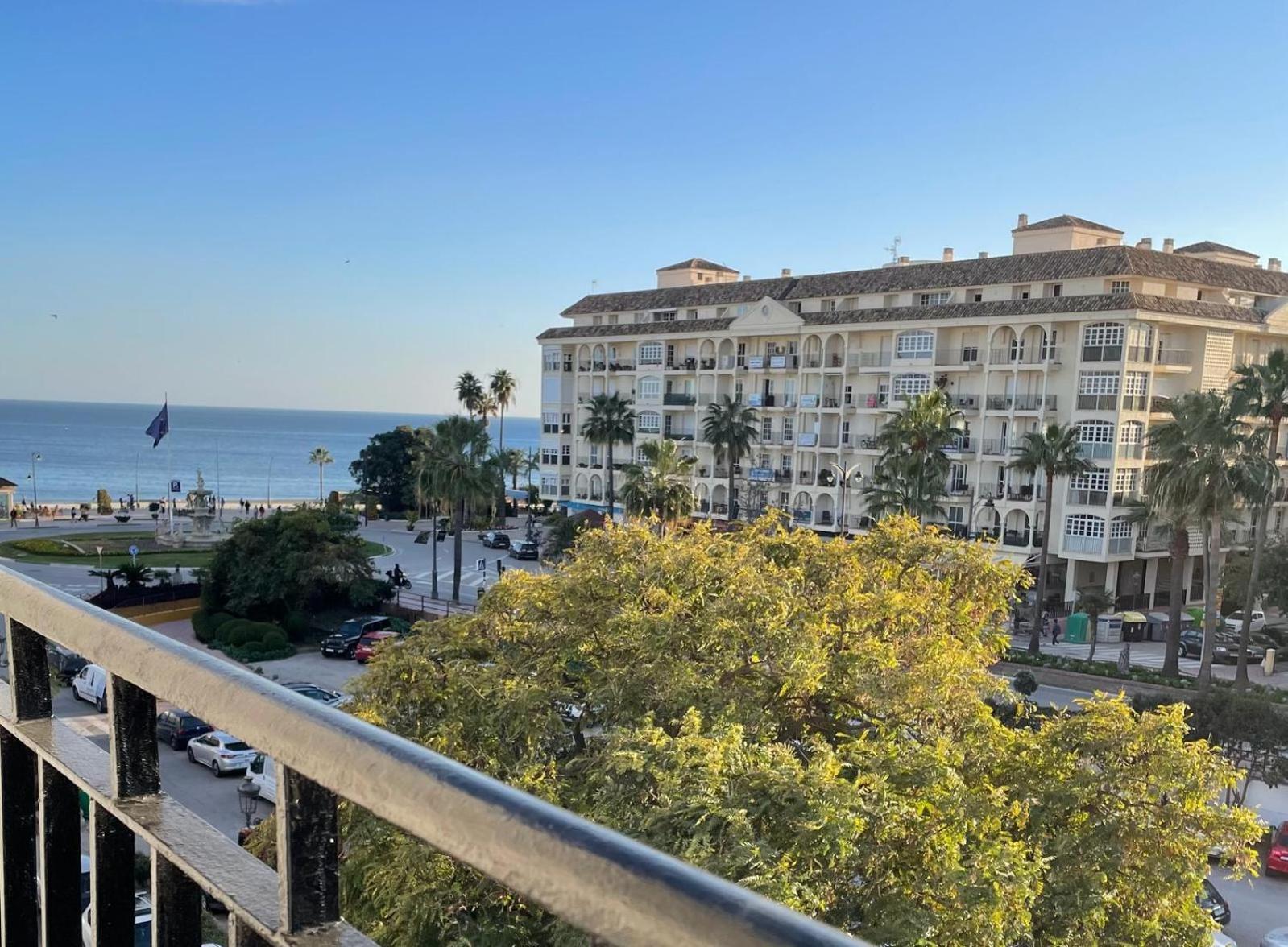Apartamento Centrico Junto Al Mar Estepona Exterior photo